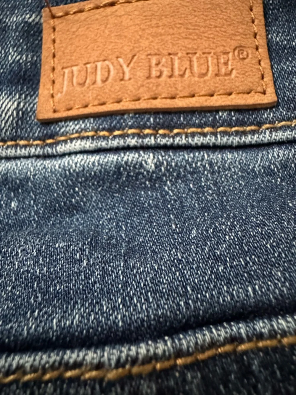 Judy Blue Small Dark Wash Sprinkled Acid Washed Denim Blue Jean Shorts JB150081 - Picture 4 of 6